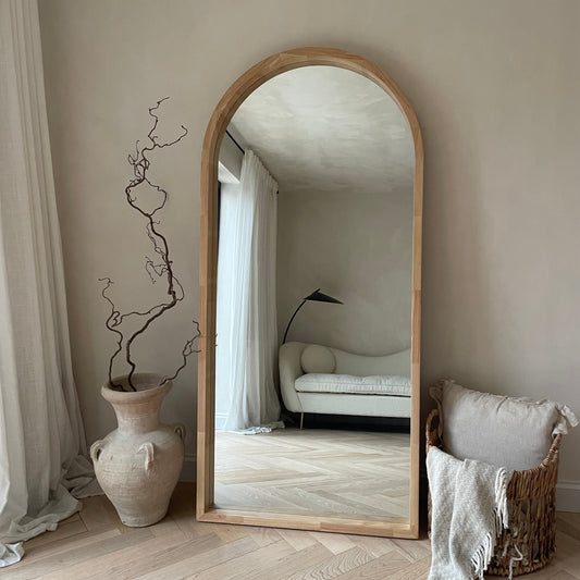 Miroir sur pied arqué Lilia en bois de paulownia naturel - 170 cm x 80 cm