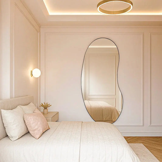 Miroir en pied de forme organique scandinave Bean - 160 x 80 cm